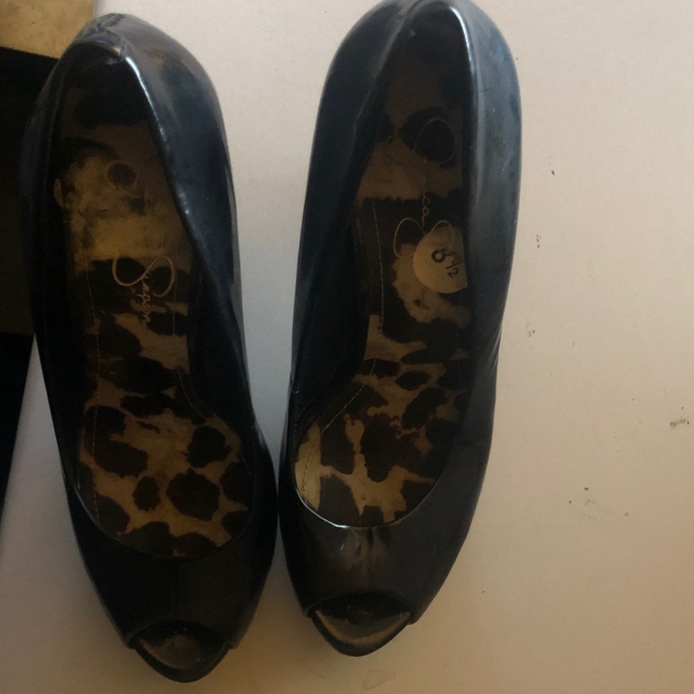 Like New Elegant Black Peep-Toe Women's Shoes
